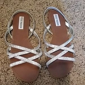 Steve Madden zippie flat sandals